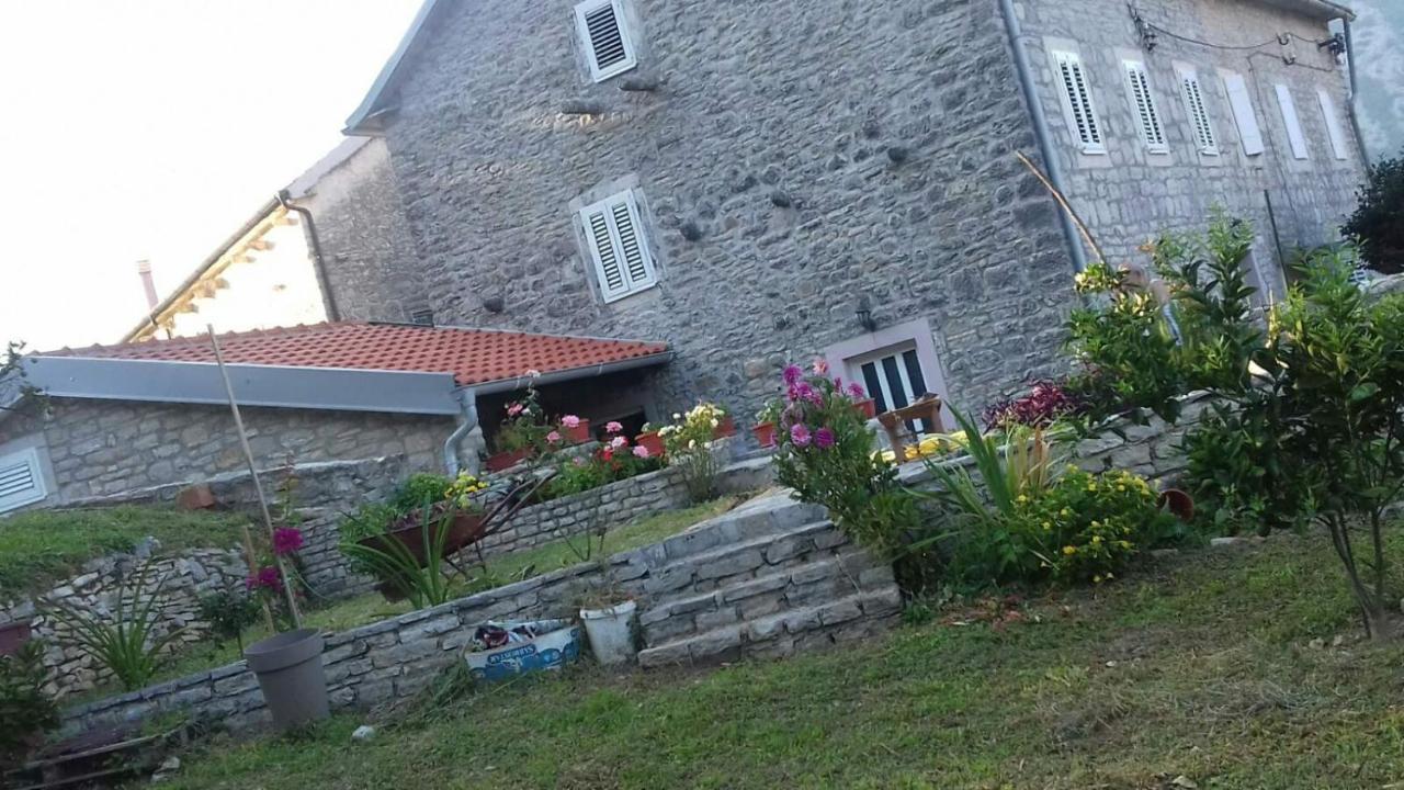 Guest House Maza Kotor Exteriér fotografie